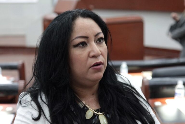 ALEJANDRA VALDÉS 12OCT2020