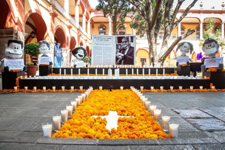 ALTAR EN HONOR A QUINO 30OCT2020