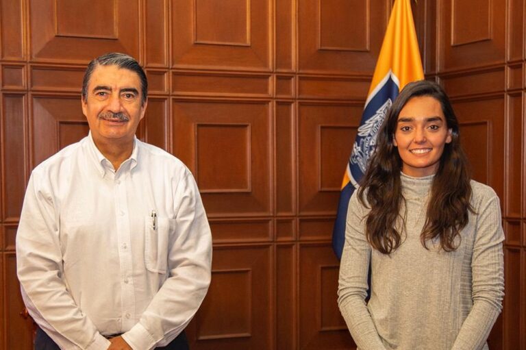 EGRESADA DE UASLP 28OCT2020