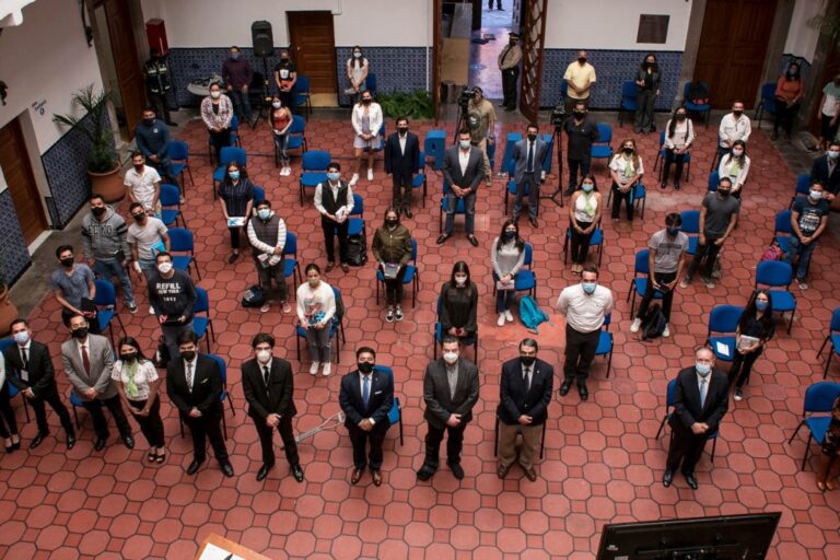 ESTUDIANTES DE LA UASLP 27NOV2020