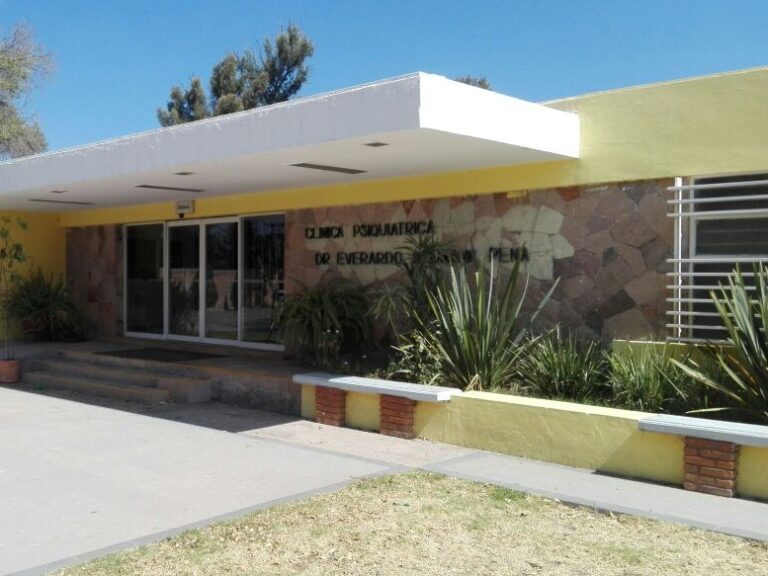 CLÍNICA PSIQUIATRÍA