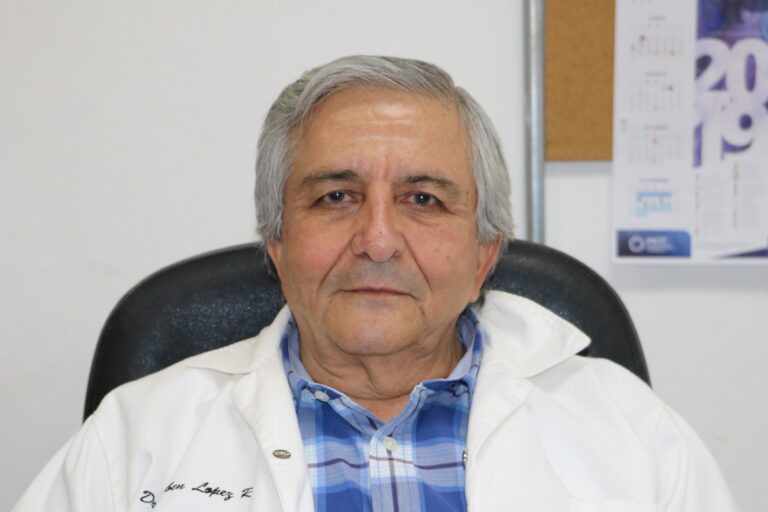 Dr Ruben López Revilla (2)