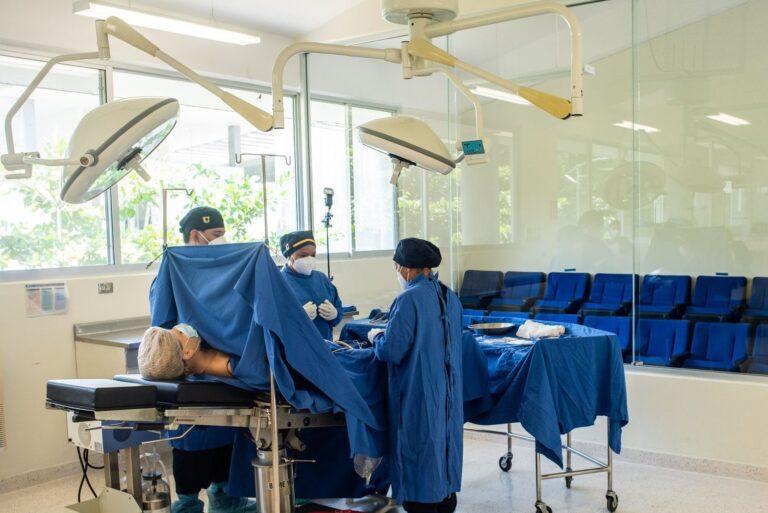 LABORATORIOS ENFERMERÍA 24AGOSTO2021 (2)