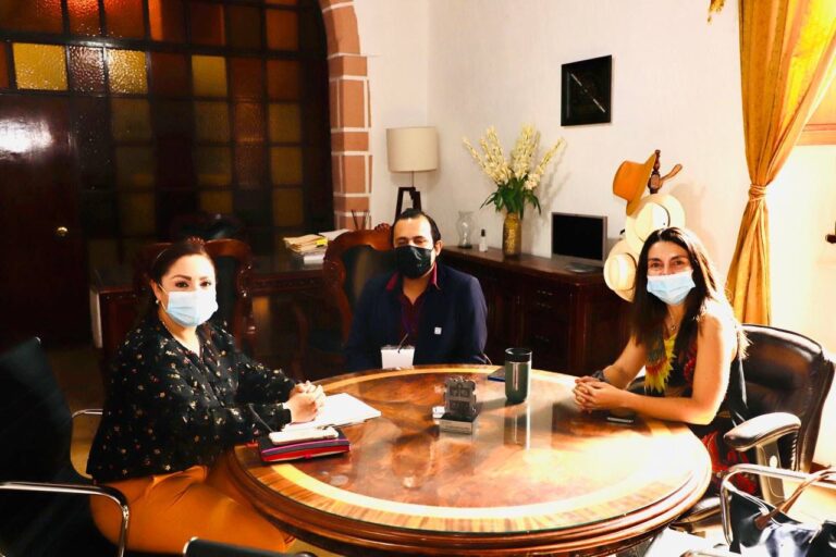 ERIKA BRIONES 16OCT2021