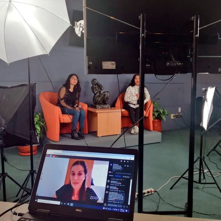 COLOQUIO MUJERES 13NOV2021