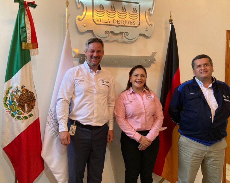 ÉRIKA BRIONES Y BMW 09NOV2021