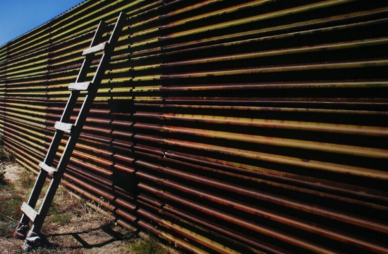 CARTEL EXPO MIGRACIÓN 13FEBR2022 (2)