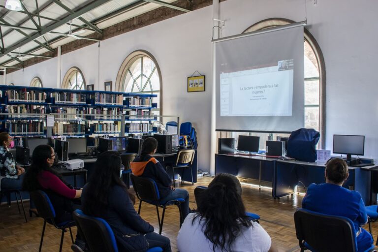 DRA ADRIANA MATA 08MARZO2022