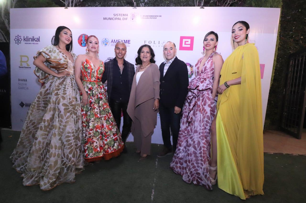 DESFILE DE MODAS 12ABRIL2022