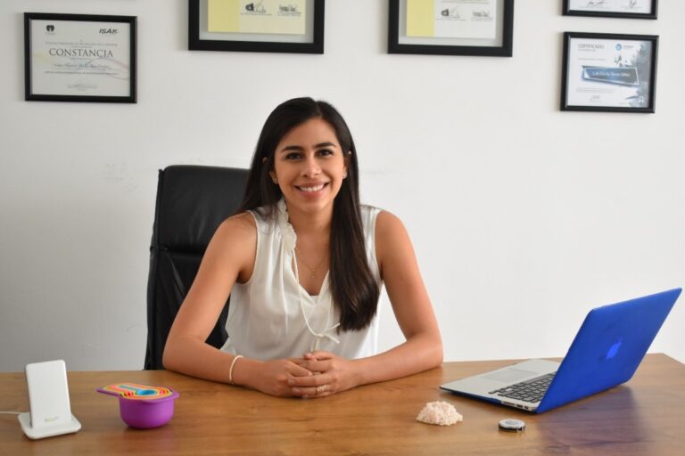 Mtra. Cecilia YaěnŢez FEN- curso Dieta cetogeěnica (2)