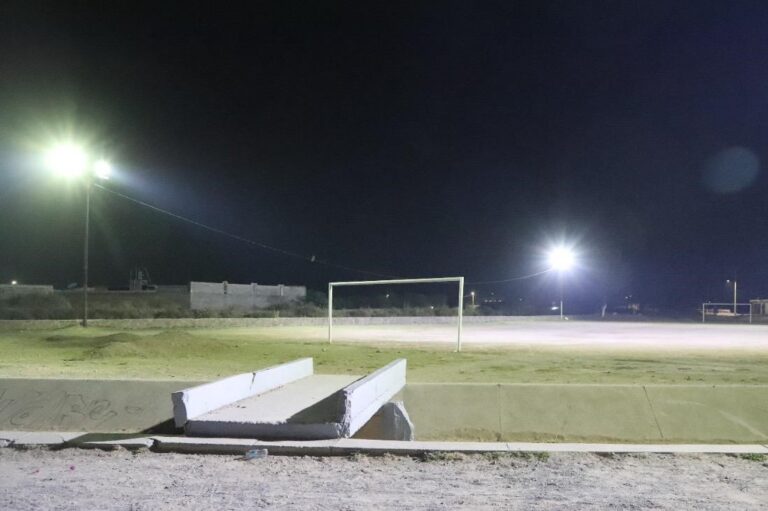 REFLECTORES CANCHA 08ABRIL2022 (2)