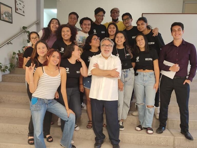 ESTUDIANTES FCC 15JUNIO2022 (2)