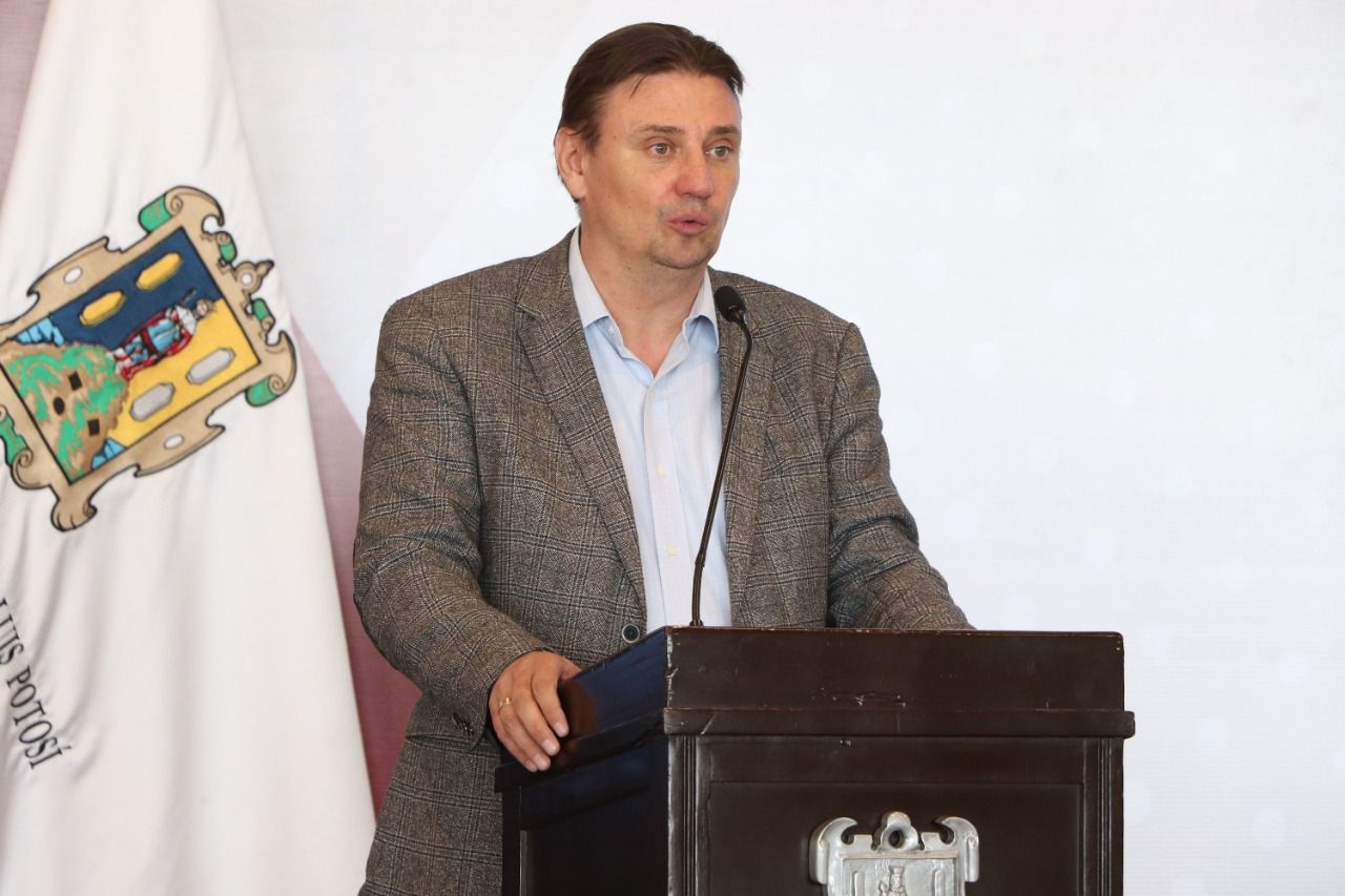 CLUSTER AUTOMOTRÍZ 13JULIO20022