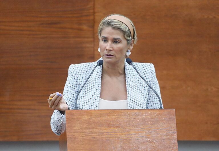 GABRIELA MARTÍNEZ LÁRR 20SEPT2022