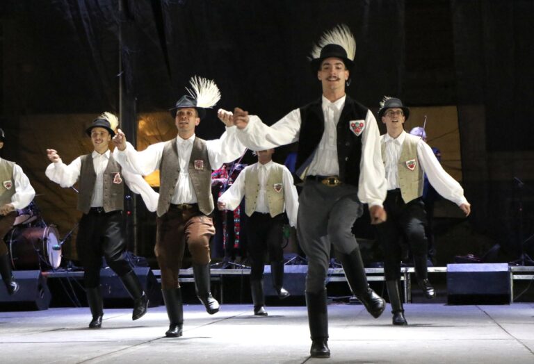 LLUVIA NO DETUVO 05OCT2022