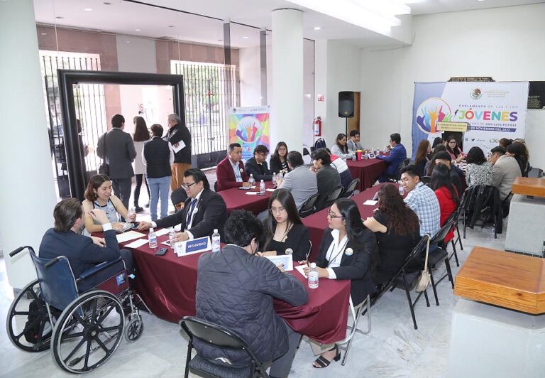 PARLAMENTO JUVENIL 08NOV2022