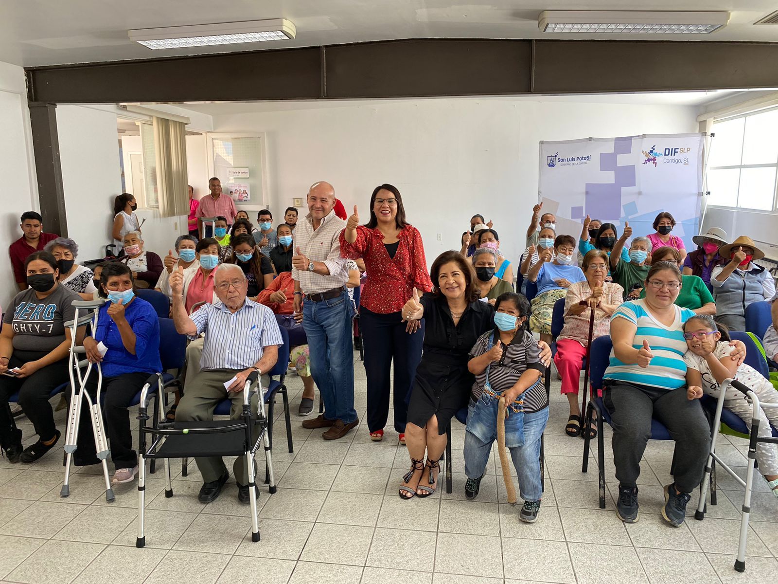 ENTREGA APOYOS DIF 05ABRIL2023