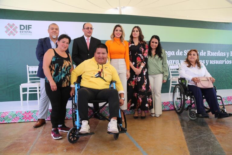 ENTREGA DIF ESTATAL 15ABRIL2023 (2)