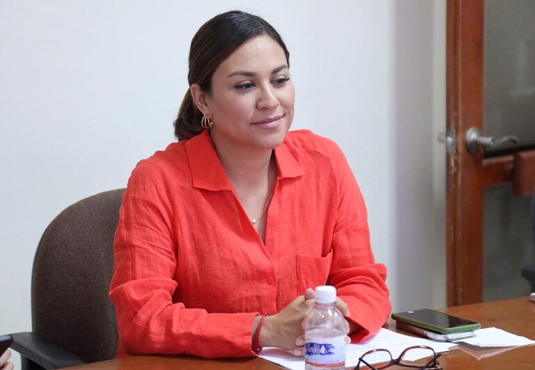 CINTHIA V SEGOVIA 18JUNIO2023