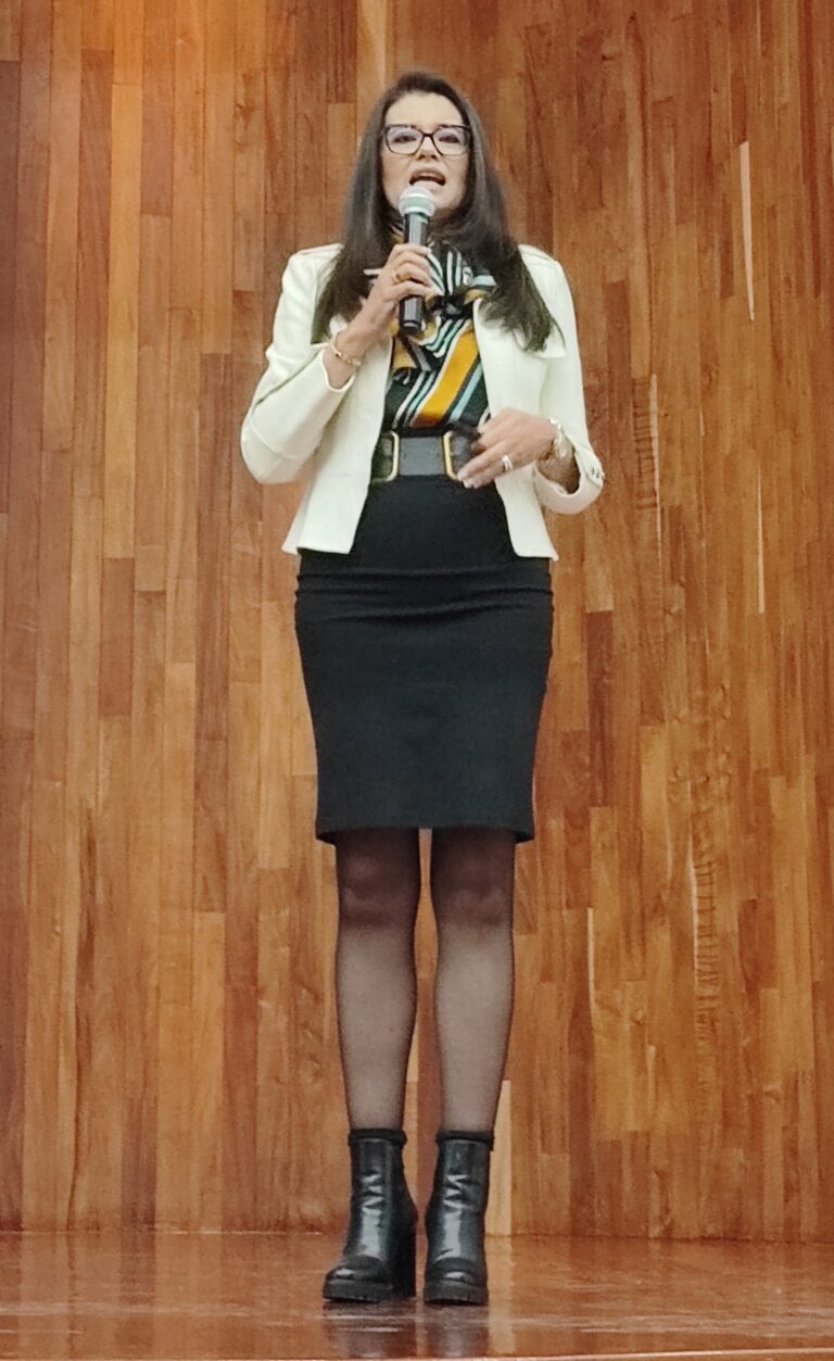 LA TECNOLOGÍA HERRAMIENTA 07NOV2023