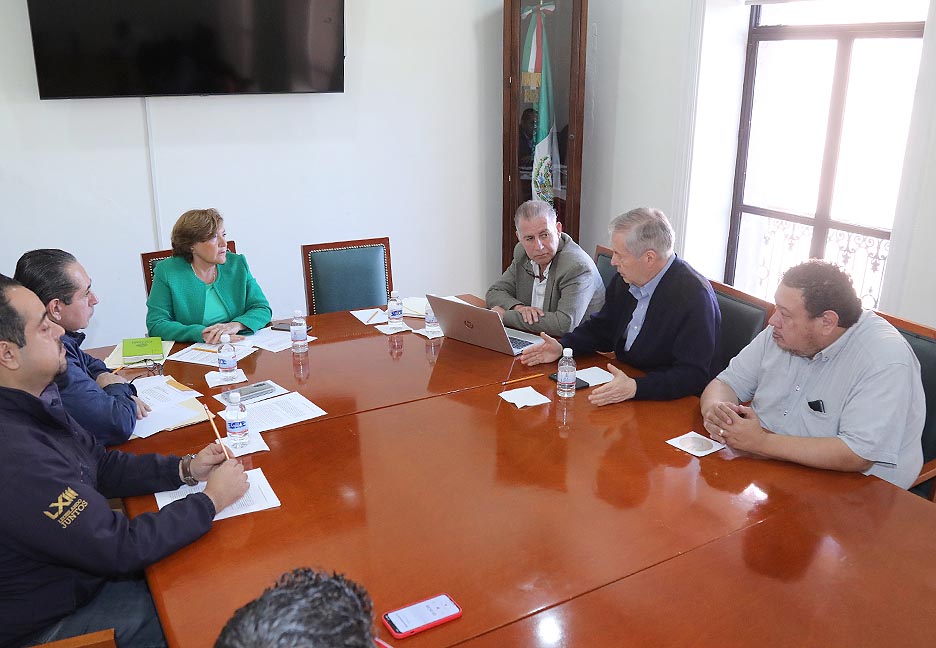 Reunión de la presidenta de la Comisión del Agua con CANADEVI