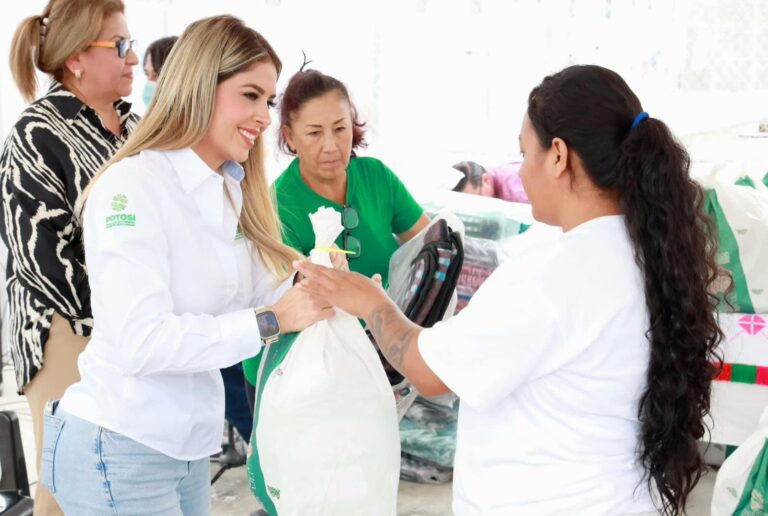 020224 8332, DIF ESTATAL LLEVA MÁS APOYO A MUJERES DEL CENTRO PENITENCIARIO DE TANCANHUITZ (1)