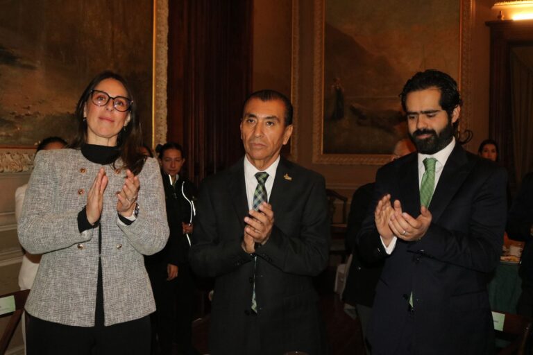 160224 8468, GOBIERNO INSTALA CONSEJO DE EDUCACIÓN DUAL (1)