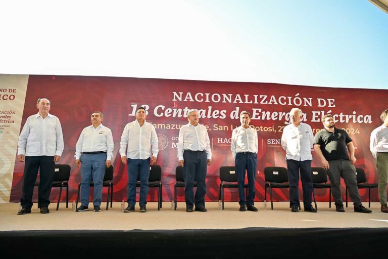 270224 8592, DESDE LA HUASTECA, RICARDO GALLARDO Y AMLO CELEBRAN NACIONALIZACIÓN ENERGÉTICA (10)