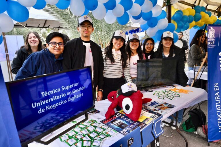 Feria de las Carreras Universitarias, campus Rioverde (8)