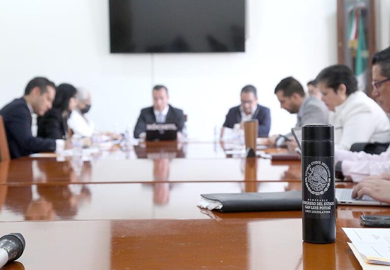 Comisión de Puntos Constitucionales