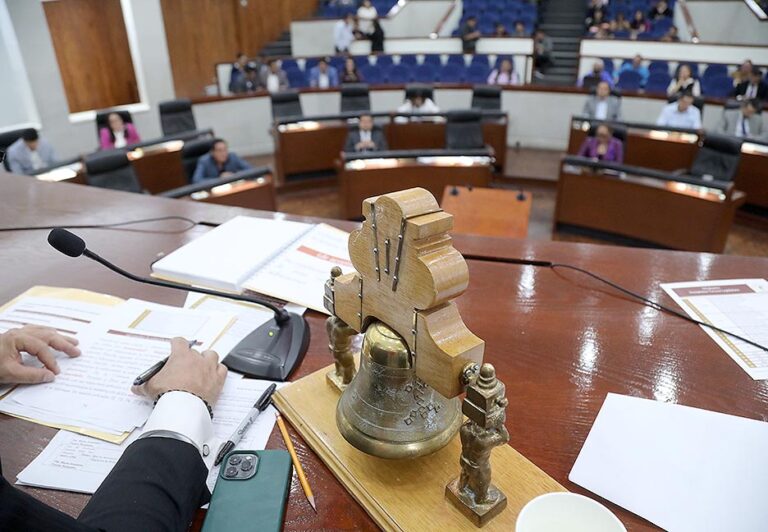 Congreso del Estado,-1