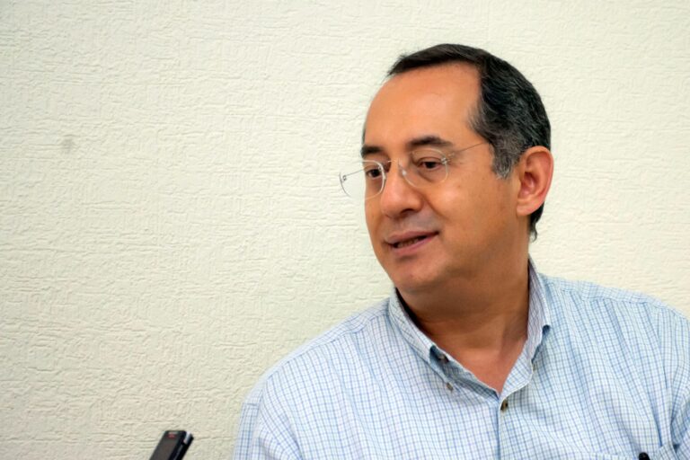 doctor Emilio Jorge González Galván, director de la Facultad de Ingeniería