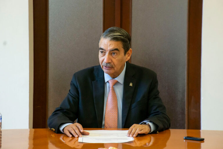 original-83033222-69D8-4BEE-8AFB-C68F64429BB4