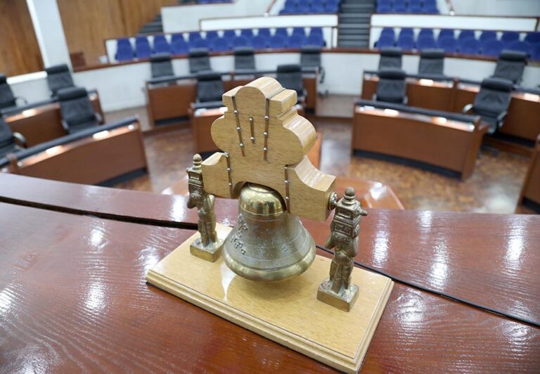 Congreso del Estado,-6