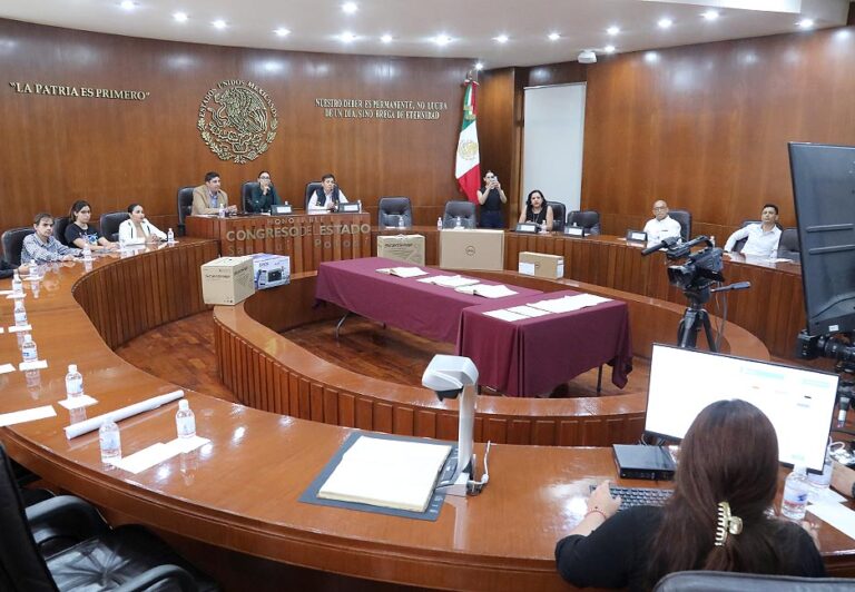 Entrega de equipo para digitalización de documentos _0