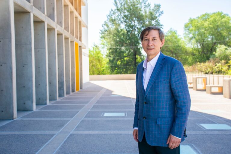 Dr. Daniel Noyola Cherpitel